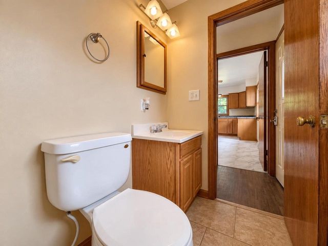 8401 S 36th STREET, Franklin, WI 53132