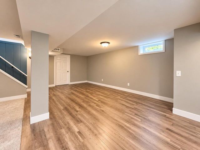 8401 S 36th STREET, Franklin, WI 53132