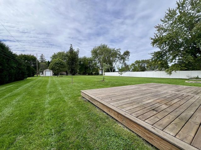8401 S 36th STREET, Franklin, WI 53132