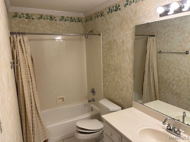 134 Laurelwood Drive, Pike Road, AL 36064