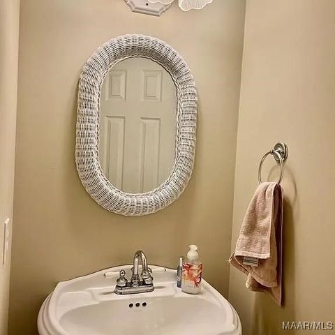 134 Laurelwood Drive, Pike Road, AL 36064