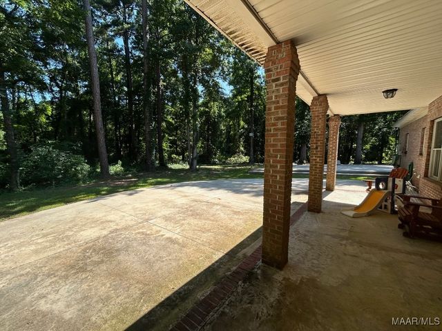 134 Laurelwood Drive, Pike Road, AL 36064