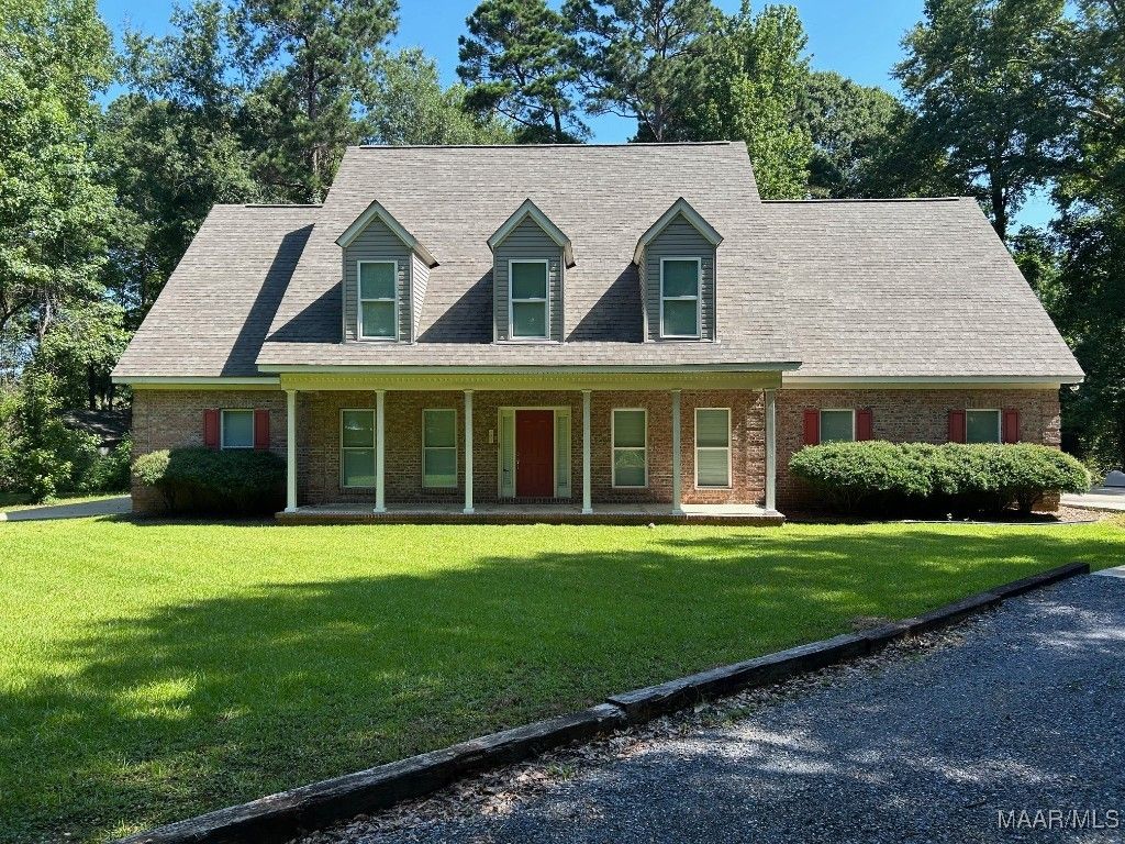 134 Laurelwood Drive, Pike Road, AL 36064