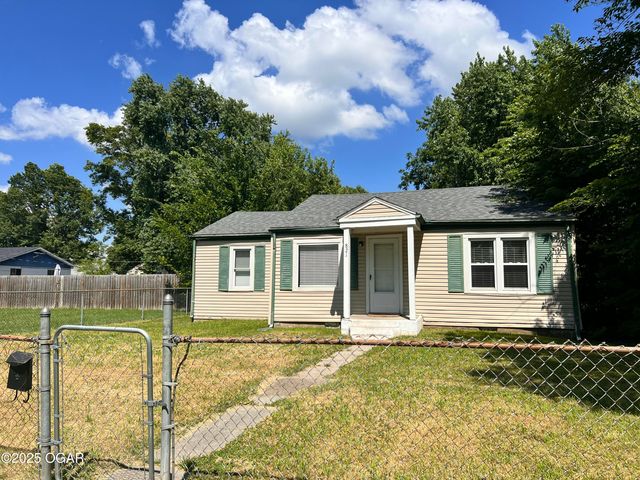 821 New Hampshire Avenue, Joplin, MO 64801