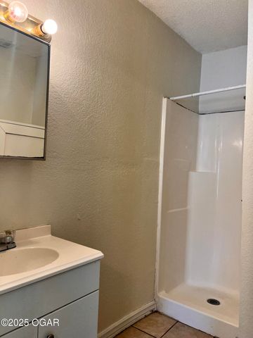 821 New Hampshire Avenue, Joplin, MO 64801