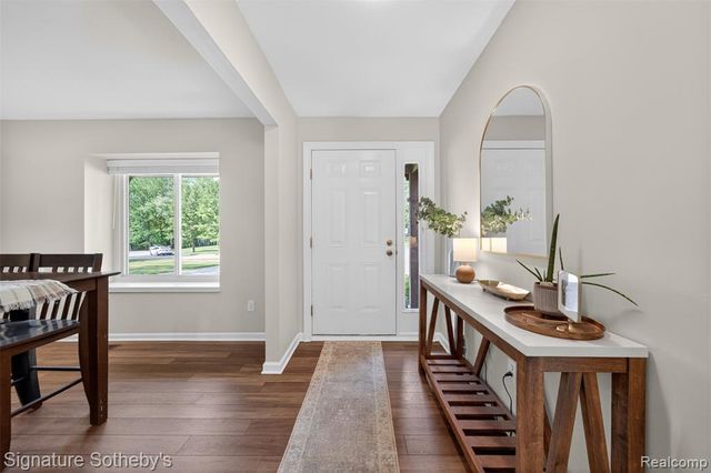 3332 Woodruff Meadows Court, Highland, MI 48357