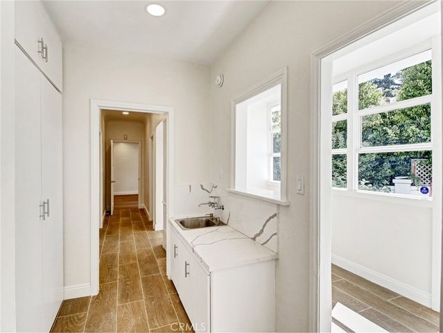 10563 Lindbrook Drive, Los Angeles, CA 90024