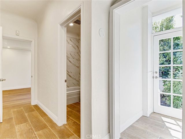 10563 Lindbrook Drive, Los Angeles, CA 90024