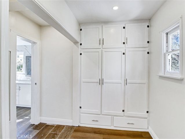 10563 Lindbrook Drive, Los Angeles, CA 90024