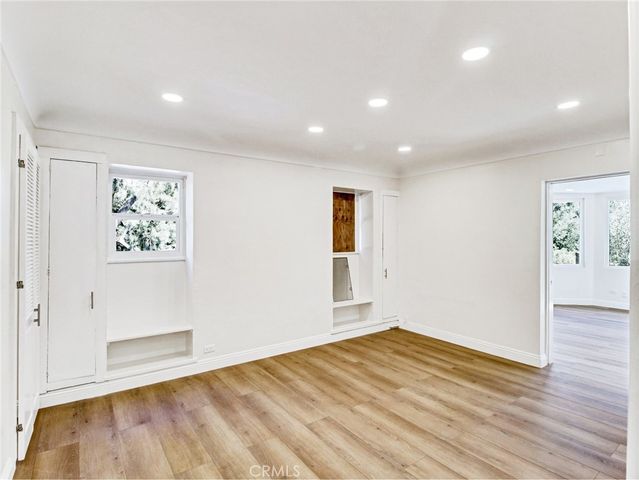 10563 Lindbrook Drive, Los Angeles, CA 90024