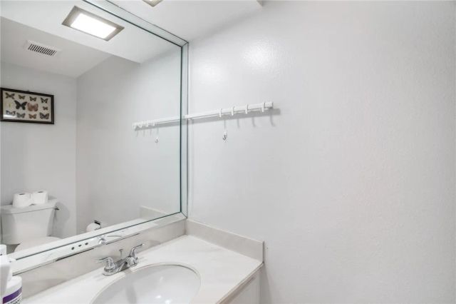 16829 Dawn Haven Rd., Hacienda Heights, CA 91745