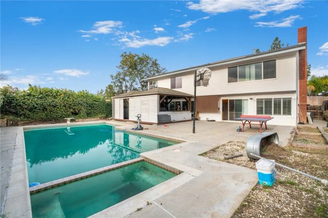 16829 Dawn Haven Rd., Hacienda Heights, CA 91745