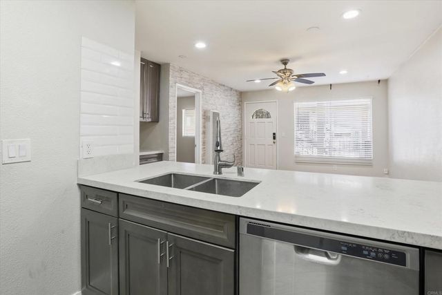 239 50Th Street 35, San Diego, CA 92102