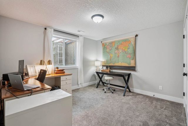 783 Sweet Wood Ln Lane, Blue Grass, IA 52726