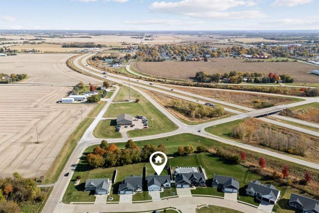 783 Sweet Wood Ln Lane, Blue Grass, IA 52726