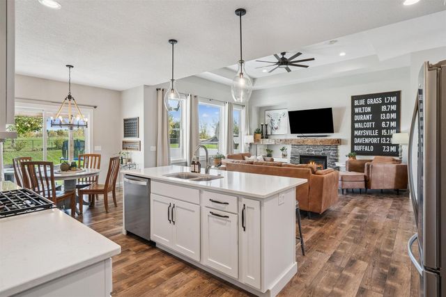 783 Sweet Wood Ln Lane, Blue Grass, IA 52726