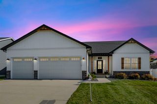 783 Sweet Wood Ln Lane, Blue Grass, IA 52726
