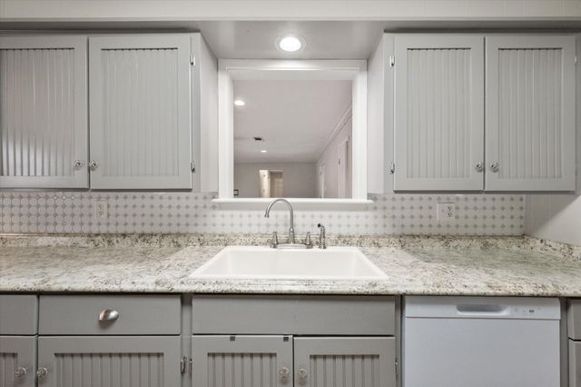 517 Edgewood Avenue, Corsicana, TX 75110