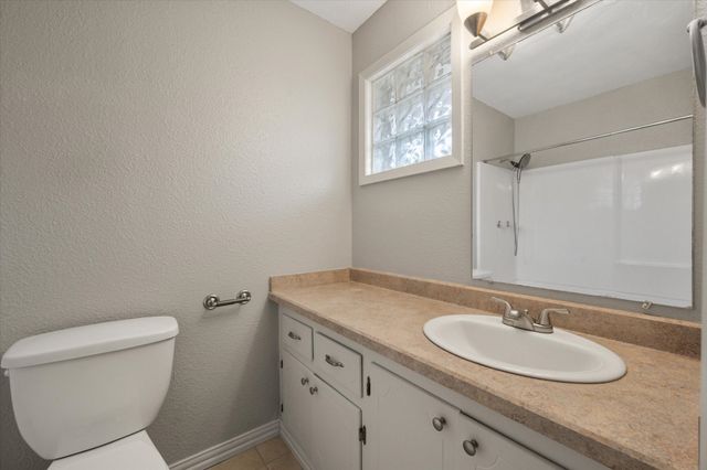 517 Edgewood Avenue, Corsicana, TX 75110