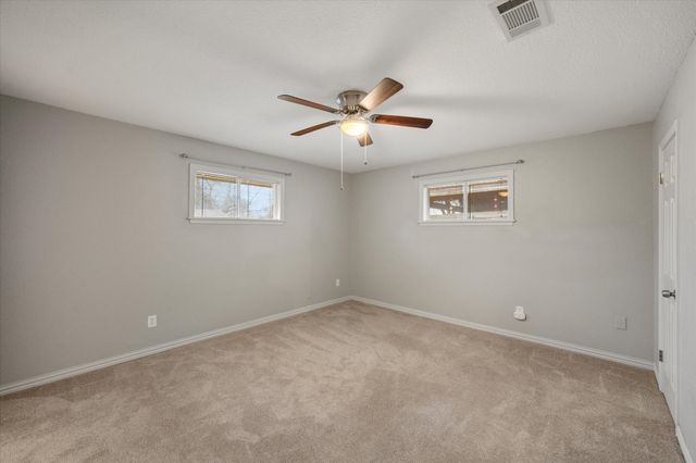 517 Edgewood Avenue, Corsicana, TX 75110