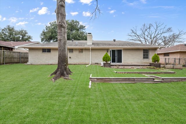 517 Edgewood Avenue, Corsicana, TX 75110