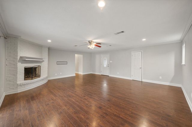 517 Edgewood Avenue, Corsicana, TX 75110