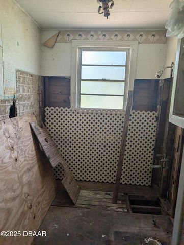 534 Pine Street, Daytona Beach, FL 32114