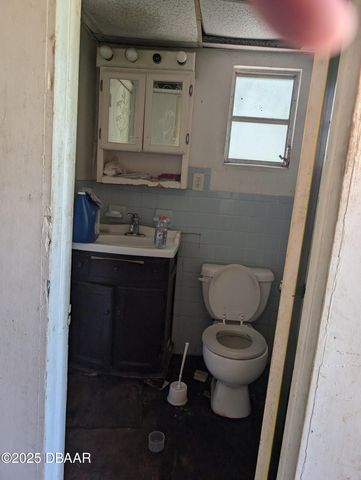 534 Pine Street, Daytona Beach, FL 32114