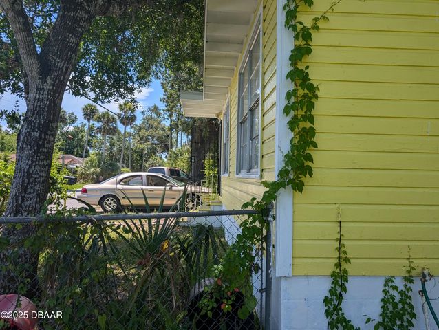 534 Pine Street, Daytona Beach, FL 32114