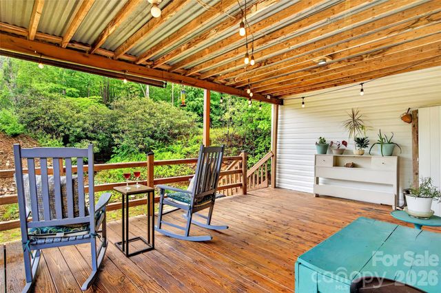 227 Locust Cove Road, Marion, NC 28752