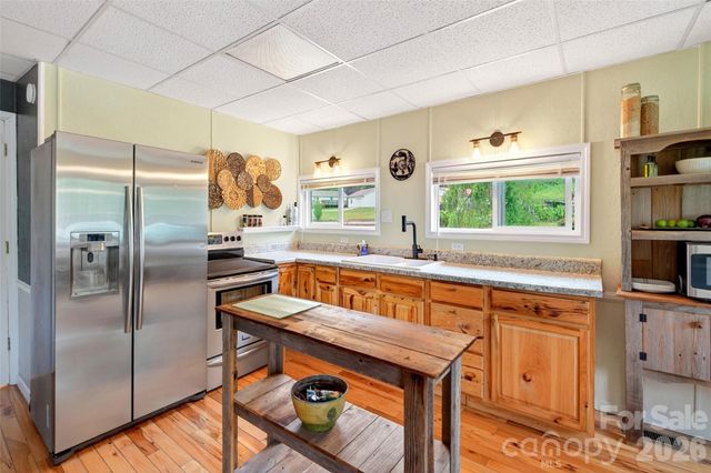 227 Locust Cove Road, Marion, NC 28752