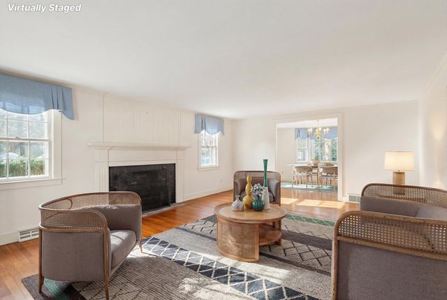 79 Bayberry Ln, Barnstable, MA 02630