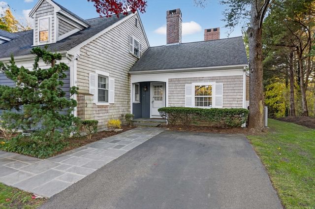 79 Bayberry Ln, Barnstable, MA 02630