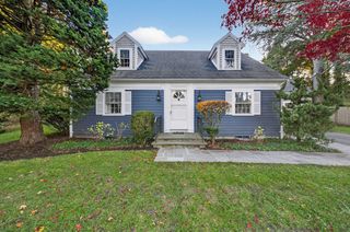 79 Bayberry Ln, Barnstable, MA 02630