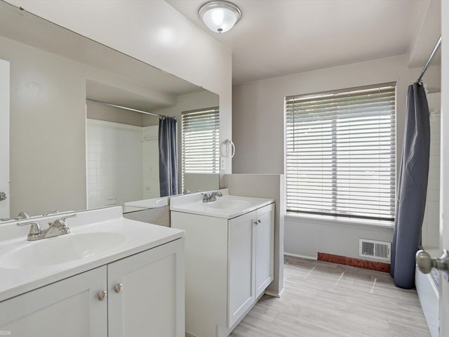 41305 N Central Drive, Sterling Heights, MI 48313