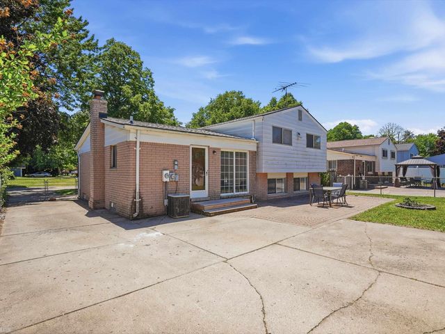 41305 N Central Drive, Sterling Heights, MI 48313