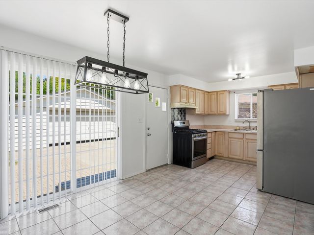 41305 N Central Drive, Sterling Heights, MI 48313