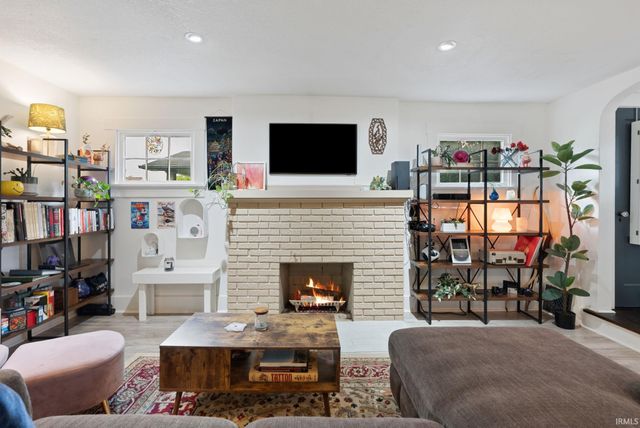4211 Fairfield Avenue, Fort Wayne, IN 46807