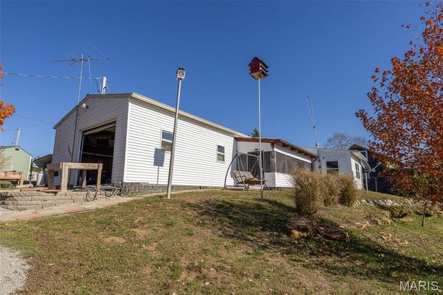 14607 Rock Cliff Drive, Ste Genevieve, MO 63670