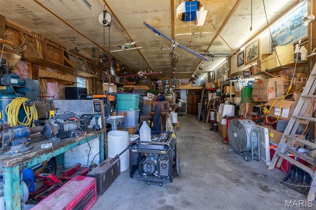 14607 Rock Cliff Drive, Ste Genevieve, MO 63670