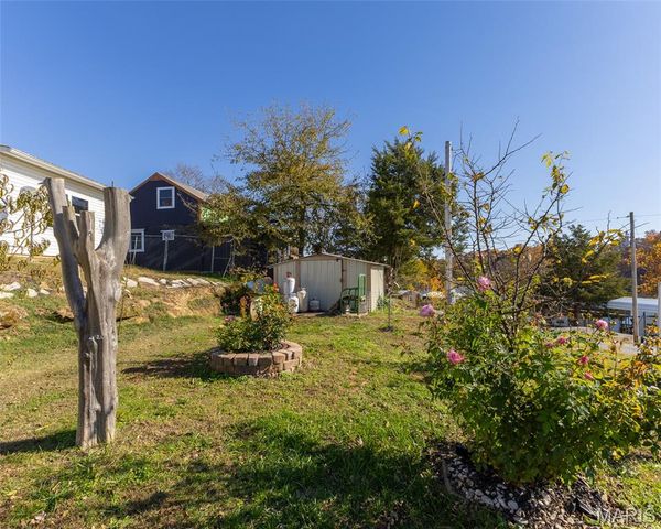 14607 Rock Cliff Drive, Ste Genevieve, MO 63670