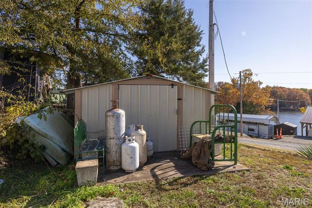 14607 Rock Cliff Drive, Ste Genevieve, MO 63670