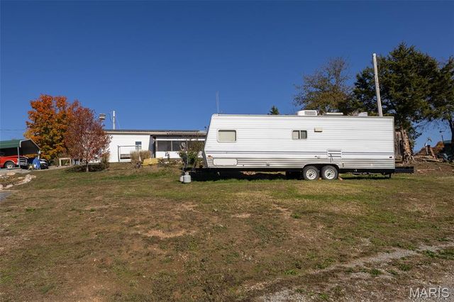 14607 Rock Cliff Drive, Ste Genevieve, MO 63670