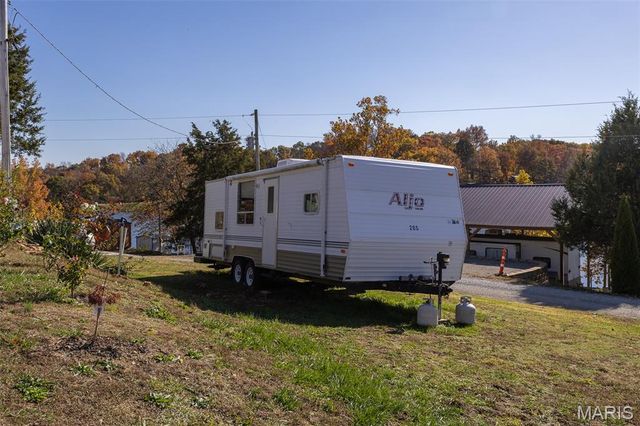 14607 Rock Cliff Drive, Ste Genevieve, MO 63670