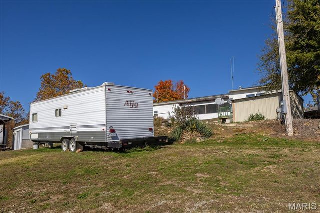 14607 Rock Cliff Drive, Ste Genevieve, MO 63670