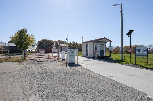 14607 Rock Cliff Drive, Ste Genevieve, MO 63670