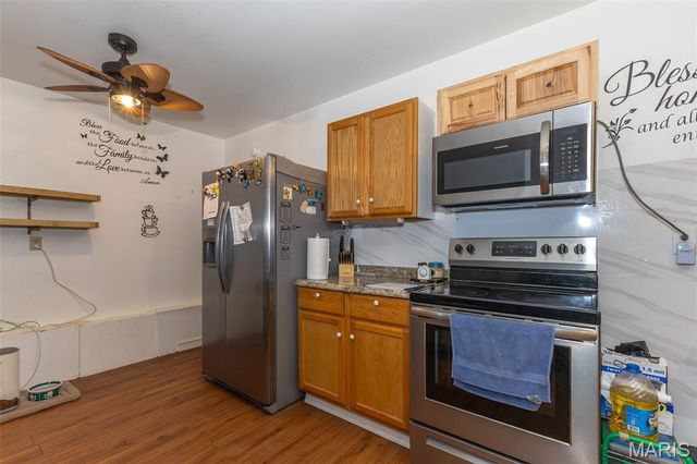 14607 Rock Cliff Drive, Ste Genevieve, MO 63670