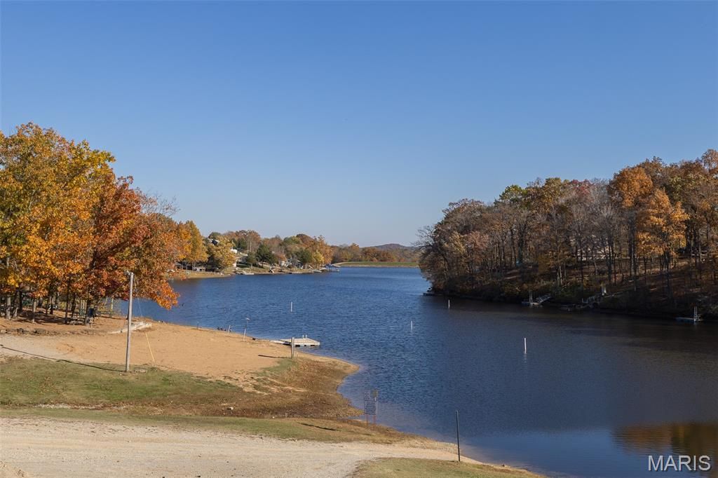 14607 Rock Cliff Drive, Ste Genevieve, MO 63670