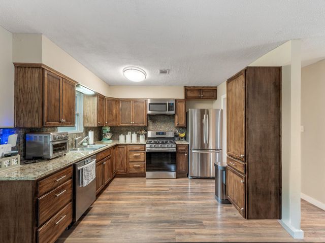 4705 Manchaca RD, Austin, TX 78745