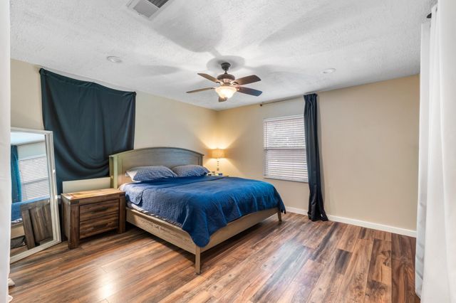 4705 Manchaca RD, Austin, TX 78745